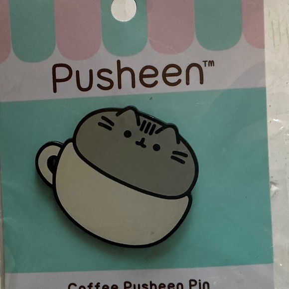 New in Package PUSHEEN Coffee pin from 2017 + Key Chain from 2016 - Picture 3 of 6